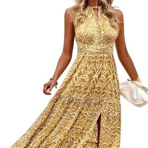 Beachsissi Haltered Sleeveless Gold Patterned Tiered Maxi Dress Size Small New